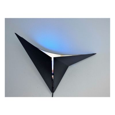 <div class="uk-panel tm-source-woo-description"><p>Désinsectiseur à LED UVA mural au design contemporain et élégant. Cet appareil discret offre une efficacité maximale aux lieux recevant du public dans le respect des règles HACCP.</p>
<p>Surface 50 m².</p>
<p><img class="alignnone size-full wp-image-3100" src="https://laboutique.farago-cantal.com/wp-content/uploads/2024/06/NOUVEAUTE.png" alt="" width="91" height="21" /></p>
</div>