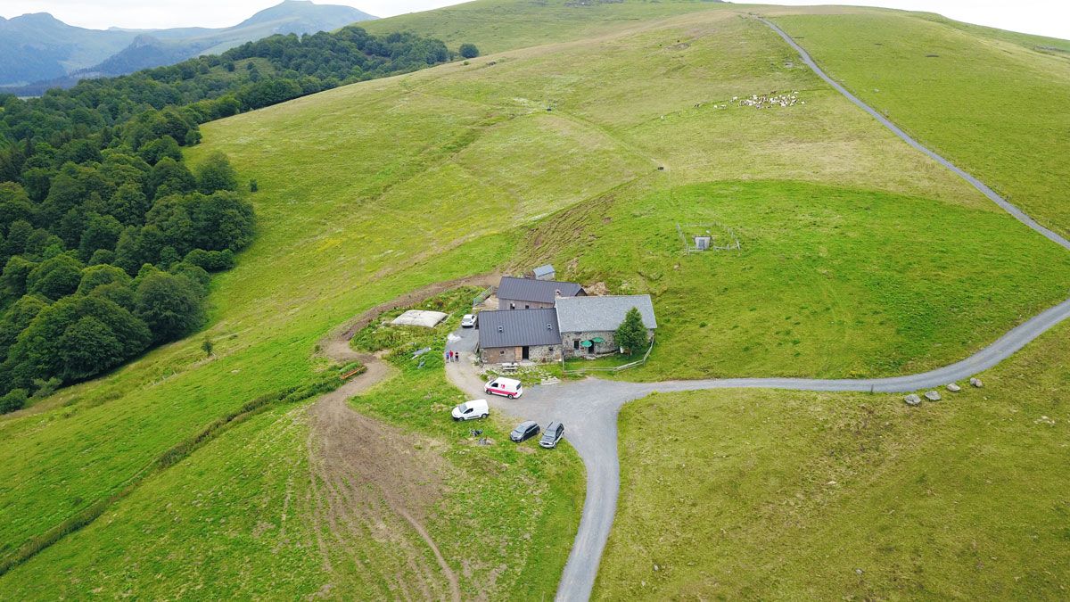 Bâtiment - La boutique Farago Cantal