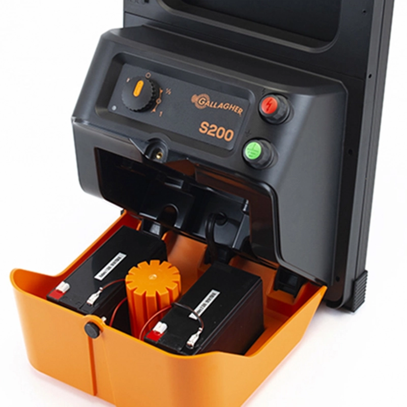 Gallagher électrificateur solaire S200 avec batterie (2 x 12 V - 7,2 Ah) – Image 7