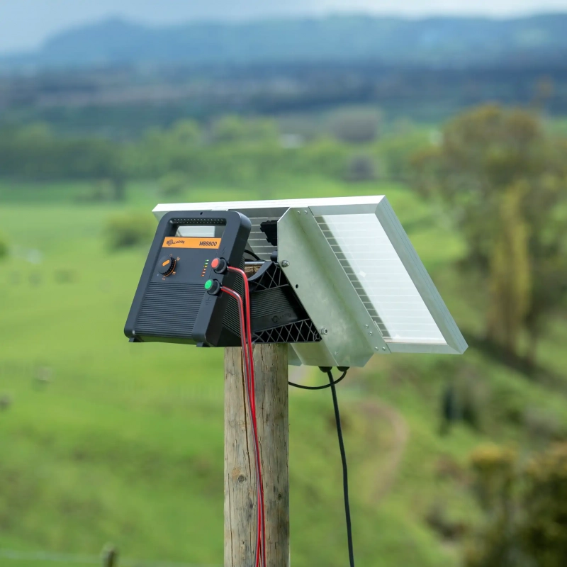 Gallagher électrificateur mixte MBS800 230V/12V/Solair – Image 2